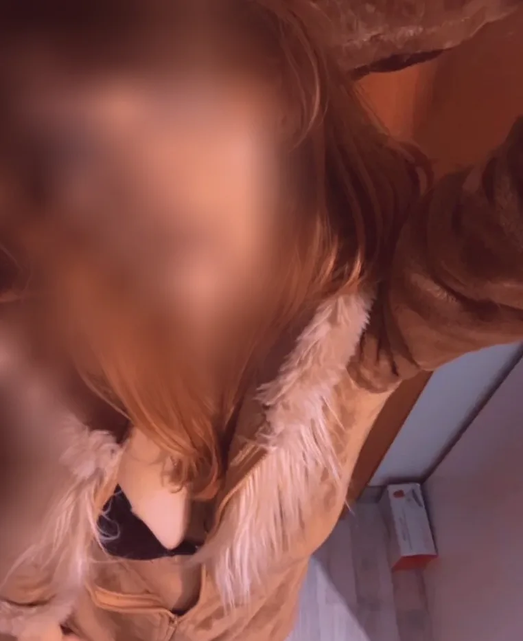 Janina, 24