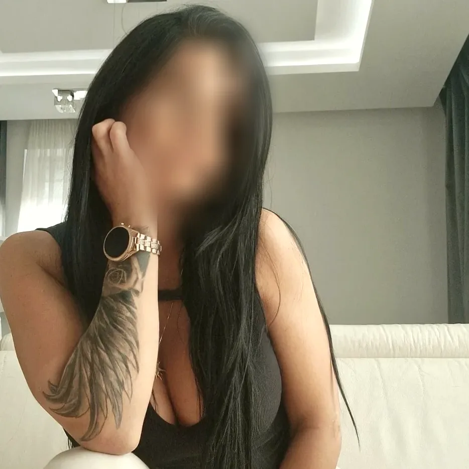 Katrin, 38