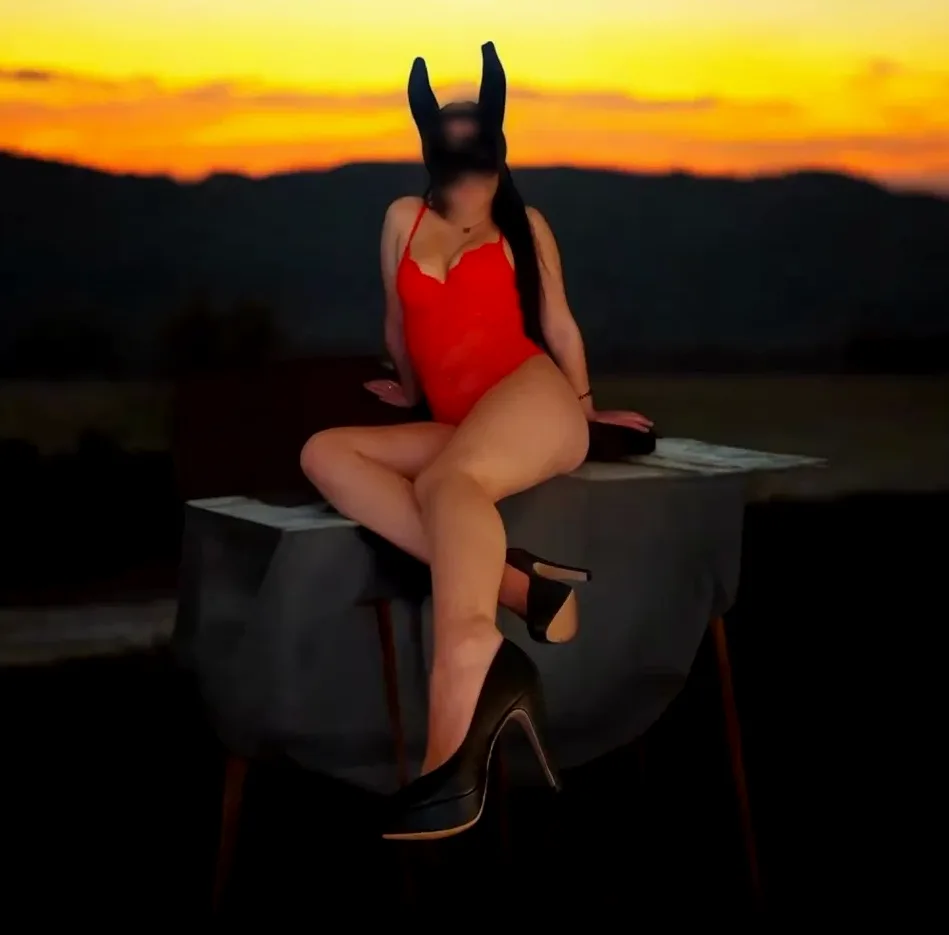 Sophia, 26